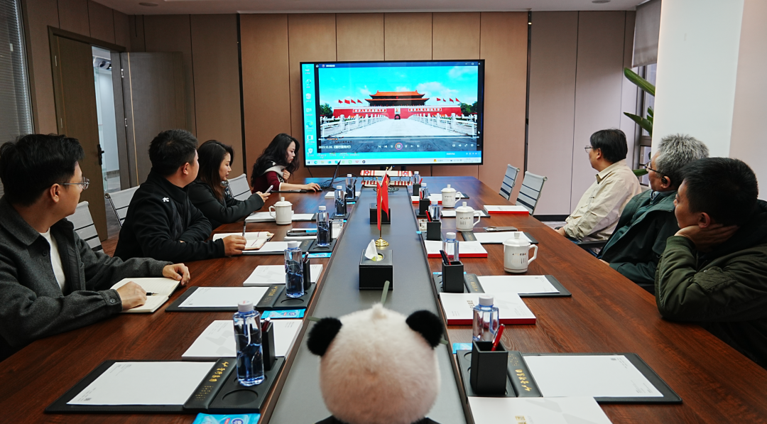 北京市文物局遗产管理处处长毕建宇一行莅临雷行文化产业集团